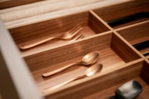 open-drawer-with-2-forks-and-2-spoons